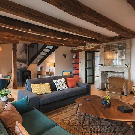Luxury Cosy Family Nest In The Medieval Town 公寓 *